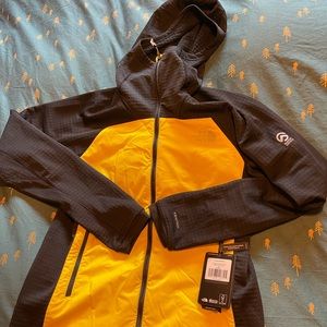 TNF summit series Ventrix Hybrid Hoodie. Size M.